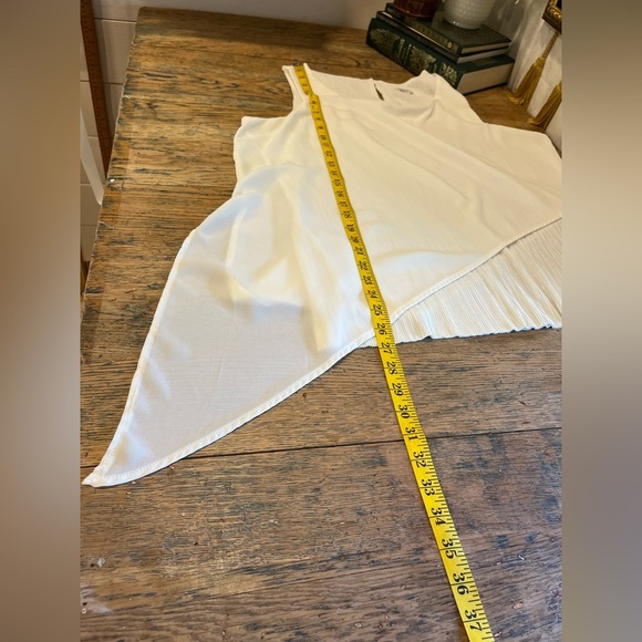 JULES & LEOPOLD – White Asymmetrical Sleeveless Blouse – Size XL - Picture 8 of 8